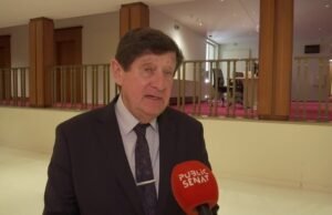 Senator sosialis menyerukan perubahan arah terhadap Olivier Faure