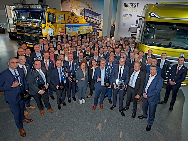 1774445447_DAF-recognizes-Top-Performing-Suppliers-copie.jpg