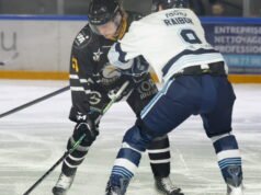 Hoki es. Kalah dalam Tours, satu pertandingan lagi dari eliminasi. Bintang Hitam Strasbourg di ambang kehancuran di babak perempat final play-off