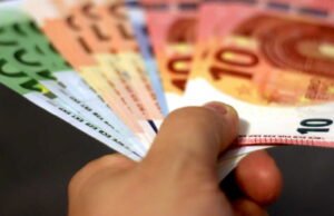 Bantuan sosial baru sebesar 1.042 euro? CAF memperingatkan terhadap berita palsu ini