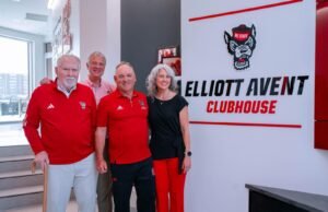 Clubhouse bisbol baru dinamai untuk menghormati pelatih kepala Elliott Avent