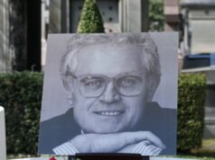 Setelah penghormatan nasional, waktunya pemakaman mantan Perdana Menteri