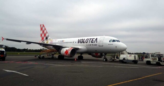 1774628925_volotea-la-compagnie-annule-des-dizaines-de-vols-en-france-les-clients-contestent-les-explications.j.jpeg
