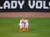 #4 Tennessee menjatuhkan keputusan 2-1 kepada Ole Miss