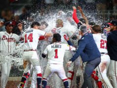 Kurang dari dua minggu setelah kematian ibunya, Dominic Smith melakukan walk-off Braves yang bersejarah