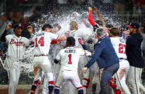 Kurang dari dua minggu setelah kematian ibunya, Dominic Smith melakukan walk-off Braves yang bersejarah