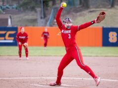 Wolfpack mengalahkan Syracuse di doubleheader hari Minggu