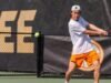 Itsusaki bersinar dalam kekalahan 4-1 Vols dari #10 Aggies