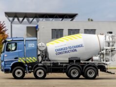 Mercedes-Benz eArocs 400 terbuka untuk kontrol