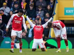 Arsenal mencapai perempat final Piala FA dengan kemenangan 2-1 atas tim divisi tiga Mansfield