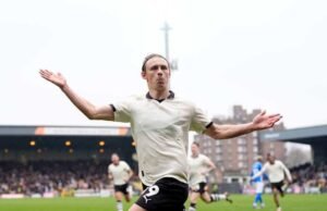 Port Vale dan Southampton mengalahkan lawan Liga Premier di Piala FA untuk mencapai perempat final