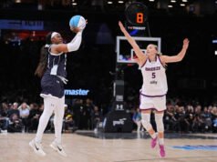 Phantom BC akan menghadapi Mist di final Tak Tertandingi setelah tim memenangkan semifinal di Barclays Center yang penuh sesak