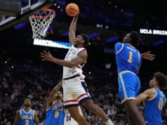 Selama March Madness, program-program peringkat teratas menggunakan ukuran mereka untuk keuntungan mereka untuk menghancurkan program-program tingkat menengah