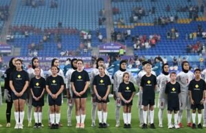 Perempuan Iran menolak menyanyikan lagu kebangsaan untuk memprotes konflik | Sepak Bola | olahraga