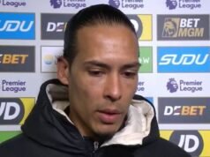 Virgil van Dijk yang marah meneriaki rekan satu timnya di Liverpool melawan Wolves saat keduanya menyalahkannya | Sepak Bola | olahraga