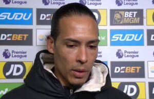 Virgil van Dijk yang marah meneriaki rekan satu timnya di Liverpool melawan Wolves saat keduanya menyalahkannya | Sepak Bola | olahraga