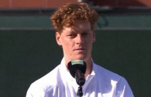 Jannik Sinner mengucapkan terima kasih kepada bintang F1 Kimi Antonelli dalam pidatonya usai meraih gelar di Indian Wells | Tenis | olahraga