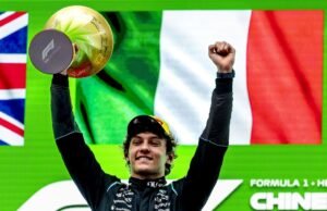 F1 LANGSUNG: Lewis Hamilton memenangkan Oscar saat Kimi Antonelli melakukan kesalahan podium | F1 | olahraga