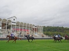 Pekerja balapan dilarang karena memukul dan mencambuk kuda di tengah ancaman pembunuhan | Ras | olahraga