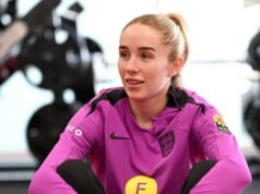 Pacar singa betina dan pesepakbola menderita patah hati setelah kehilangan bayinya | Sepak Bola | olahraga