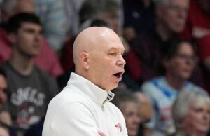Randy Bennett meninggalkan Saint Mary’s untuk menjadi pelatih Arizona State