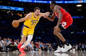 Luka Doncic mencetak 51 poin, LeBron James kembali dari cedera dan memimpin Lakers melewati Bulls 142-130