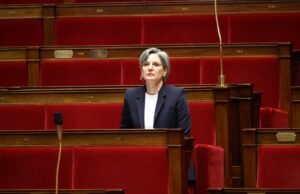 Sandrine Rousseau: “Dengan menyerang saya, semua perempuan yang berkomitmen dan semua feminis diserang”