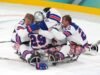 Amerika Serikat mengalahkan Kanada di final para-hoki es, menyelesaikan sapu bersih bersejarah di Olimpiade dan Paralimpiade
