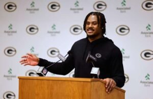 Kenneth Walker III bergabung dengan Mahomes di KC dan Malik Willis memulai reset QB di Miami, kata sumber AP