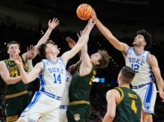 Unggulan nomor 1 Duke mengalahkan unggulan ke-16 Siena dan meraih kemenangan 71-65 di putaran pertama March Madness