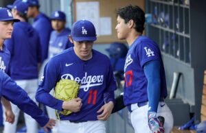 Pitcher Dodgers Roki Sasaki kembali mendapat masalah di laga pembuka eksibisi melawan Angels