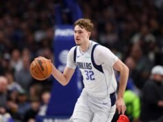 Cooper Flagg berada di lineup awal Mavericks melawan Magic setelah absen 8 pertandingan karena cedera kaki