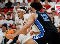Duke No.1 merebut gelar ACC dengan kemenangan 93-64 di NC State