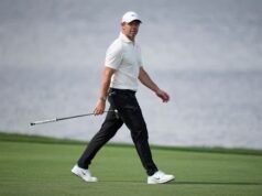 Rory McIlroy keluar dari Bay Hill karena kejang punggung saat golf melakukan peregangan besar