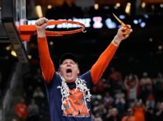Illinois berhasil mencapai Final Four untuk pertama kalinya dalam 21 tahun, mengalahkan Iowa 71-59