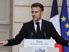 Emmanuel Macron menyatakan bahwa “posisi Prancis murni defensif” dan menjanjikan “kesejukan” dan “ketenangan”