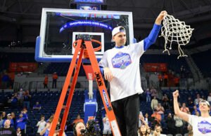 Nomor 7 Florida merayakan gelar SEC dan mengincar unggulan teratas di Turnamen NCAA