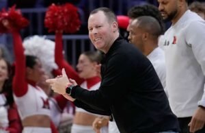 March Madness dimulai dengan Empat Pertama di Dayton, dengan Miami (Ohio) di lapangan dan dekat dengan rumah