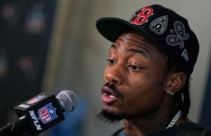 Menurut sumber AP, Patriots memberi tahu penerima Pro Bowl empat kali Stefon Diggs bahwa dia akan dibebaskan minggu depan