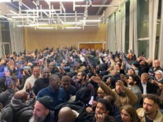 Di Blanc-Mesnil dan Saint-Denis, warga memilih euforia meski ada rasisme