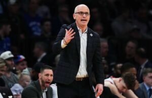 Dan Hurley menyebut kekalahan UConn di Marquette sebagai “bahaya tersedak” setelah timnya merespons dengan kemenangan