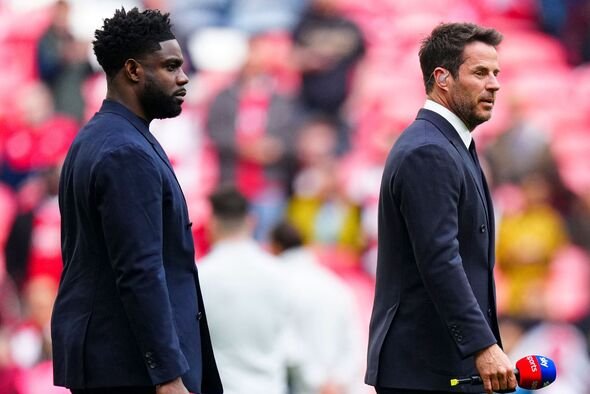 Jamie Redknapp dan Micah Richards melihatnya Jamie Redknapp dan Micah Richards melihatnya