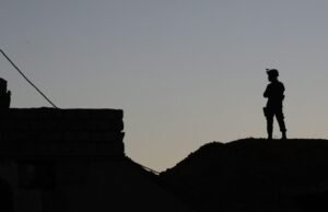 Apa yang kita ketahui tentang kelompok Ashab al-Kahfi yang diduga berada di balik kematian tentara Prancis di Irak?