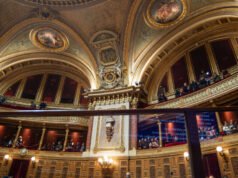 ujian membaca kedua di Senat ditunda selama satu setengah bulan