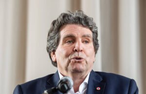 (Informasi Publik Senat). Gérard Larcher menangani ketua komite etika setelah pengaduan terhadap Senator LR Thierry Meignen, atas ancaman pembunuhan