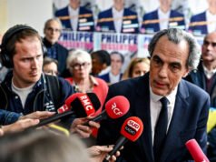 di Bordeaux, Philippe Dessertine belum menyerahkan daftar untuk putaran kedua