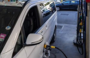 dengan bantuan yang tepat sasaran, pemerintah akan mengakhiri segala biaya yang harus dikeluarkan