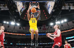 Lendeborg mencapai tiebreak 3 poin saat No. 3 Michigan mengalahkan No. 23 Wisconsin 68-65 di semifinal Sepuluh Besar