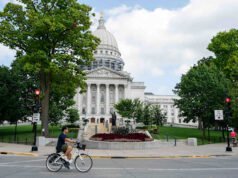 Anggota parlemen Wisconsin mencoba bergabung dengan negara bagian yang mengizinkan taruhan olahraga online