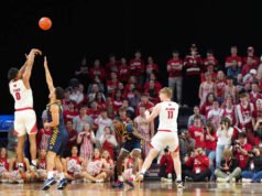 Petenis peringkat 19 Miami di Ohio mengalahkan Toledo 74-72, memperpanjang rekor kemenangan beruntun di pembukaan musim menjadi 30 pertandingan